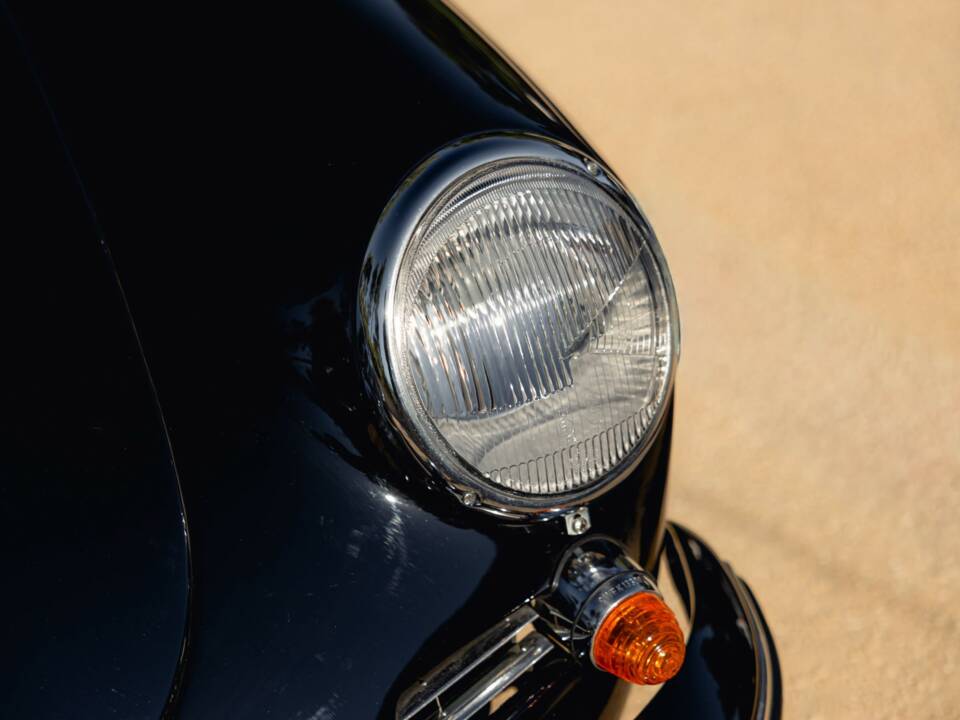 Immagine 15/54 di Porsche 356 C 1600 SC (1964)