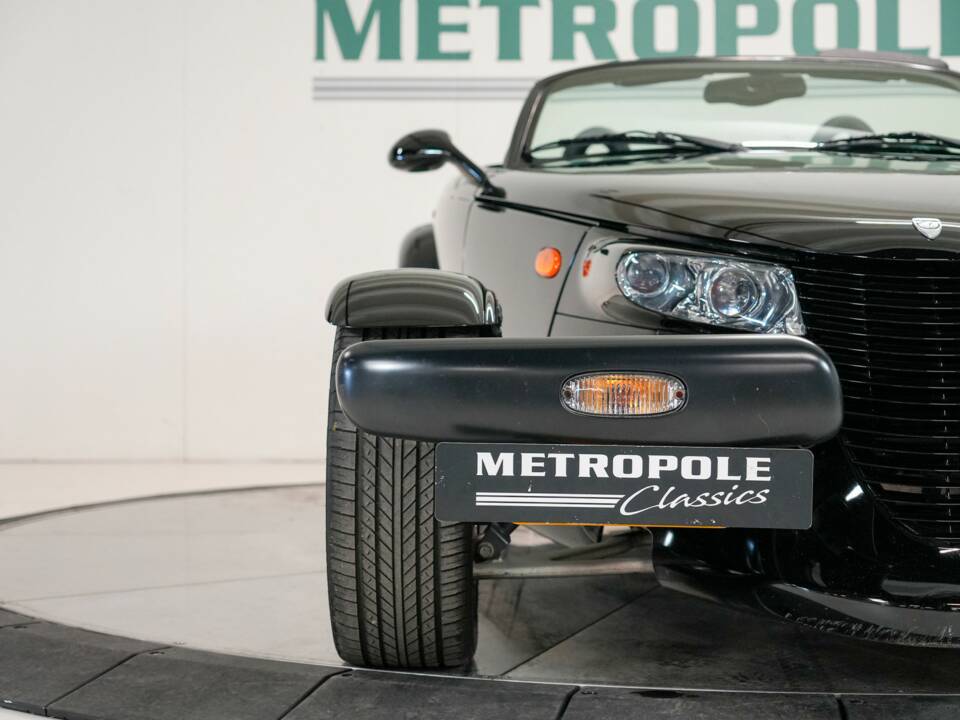 Image 22/47 of Plymouth Prowler (2000)