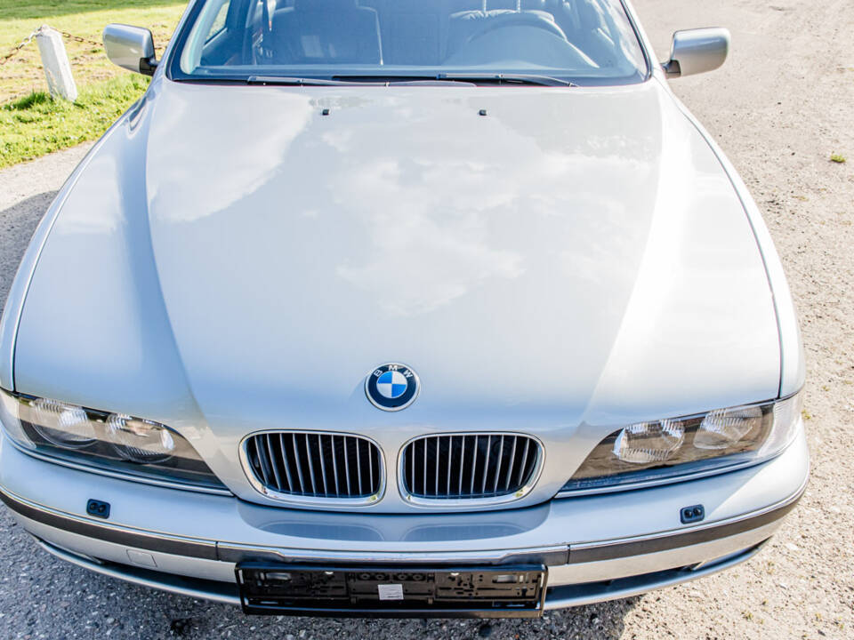 Bild 7/31 von BMW 528i (1996)