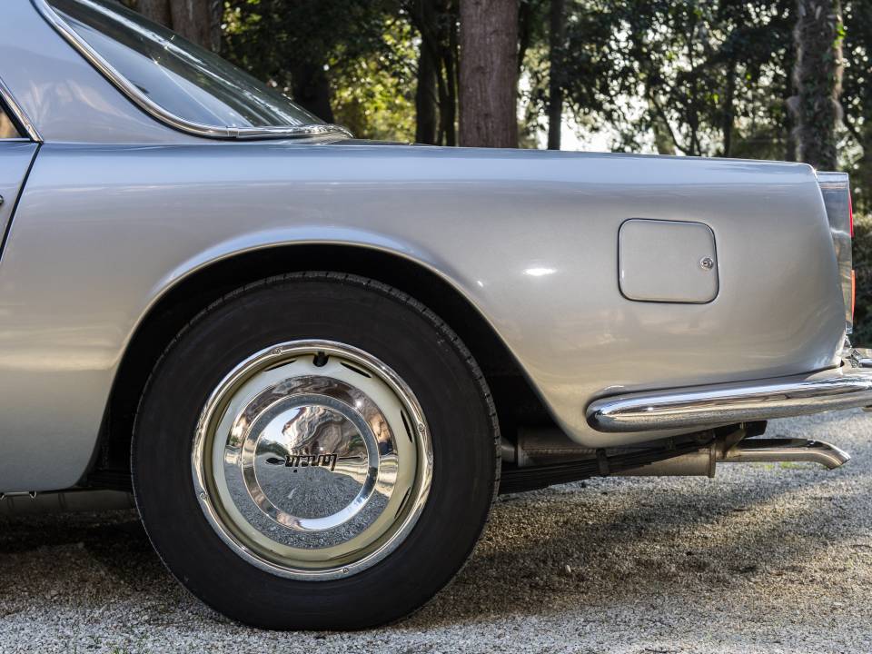 Image 11/50 of Lancia Flaminia GT Touring (1963)