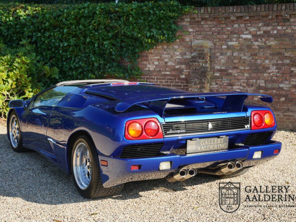 Obraz 25/50 pojazdu Lamborghini Diablo VT Roadster (1996)