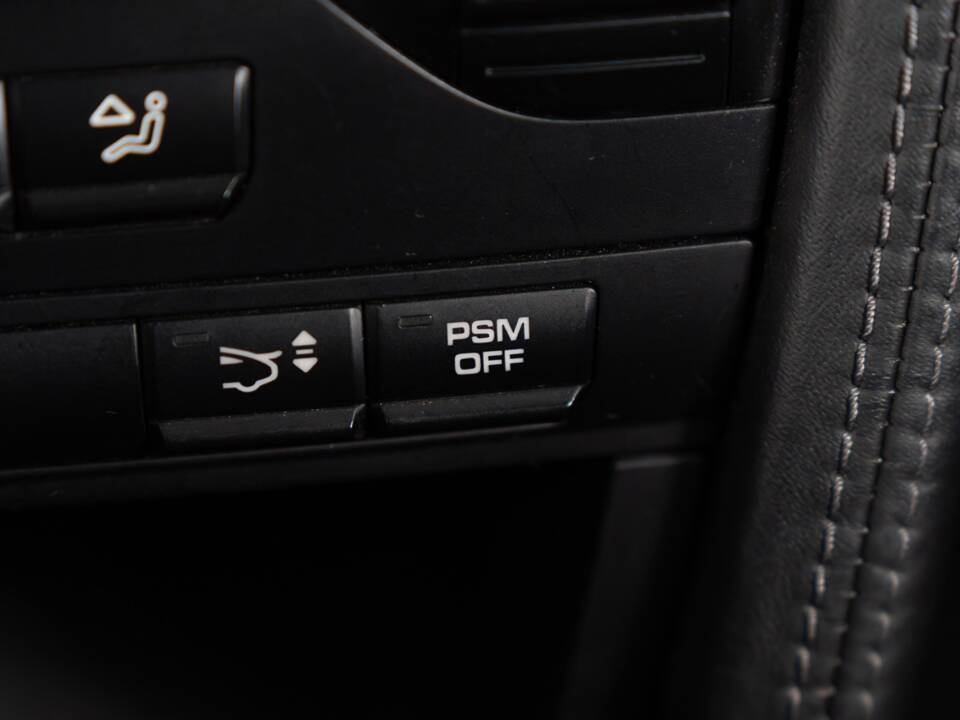 Imagen 36/46 de Porsche 911 Carrera GTS (2011)