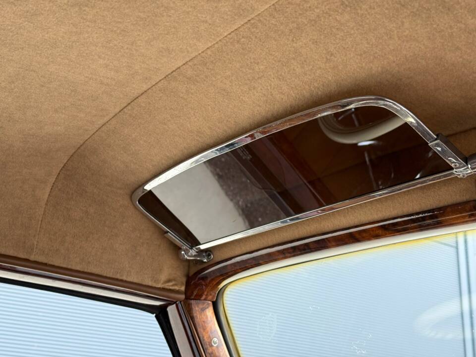 Bild 27/30 von Mercedes-Benz 220 Coupe (1954)