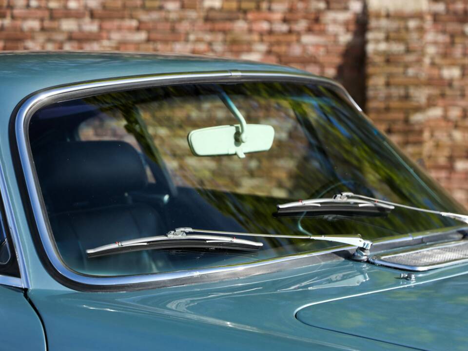 Bild 37/50 von Volvo 1800 E (1970)