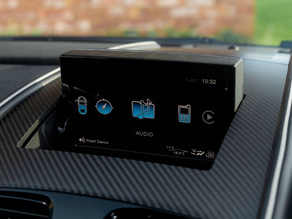 Bild 74/77 von Aston Martin V12 Vantage AMR (2018)