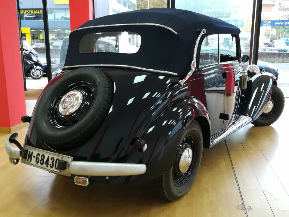 Imagen 7/50 de Mercedes-Benz 170 V Cabriolet B (1941)