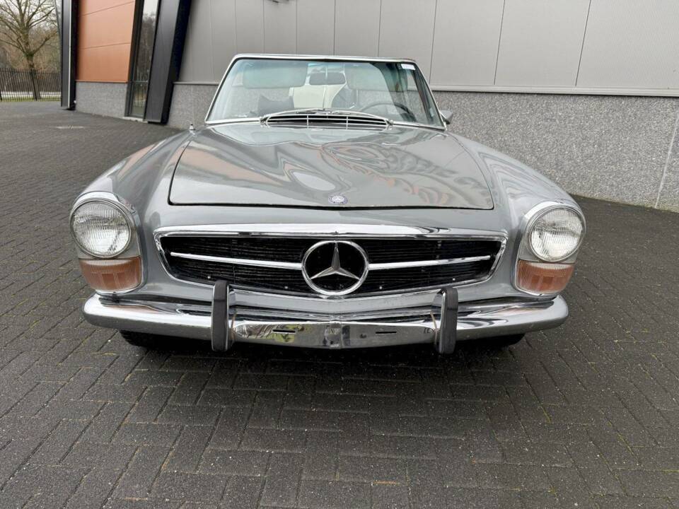 Image 1/36 of Mercedes-Benz 280 SL (1970)