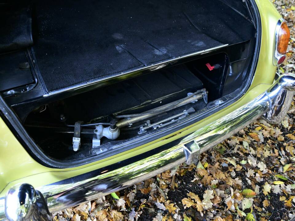 Image 22/38 of Rolls-Royce Silver Cloud I (1959)