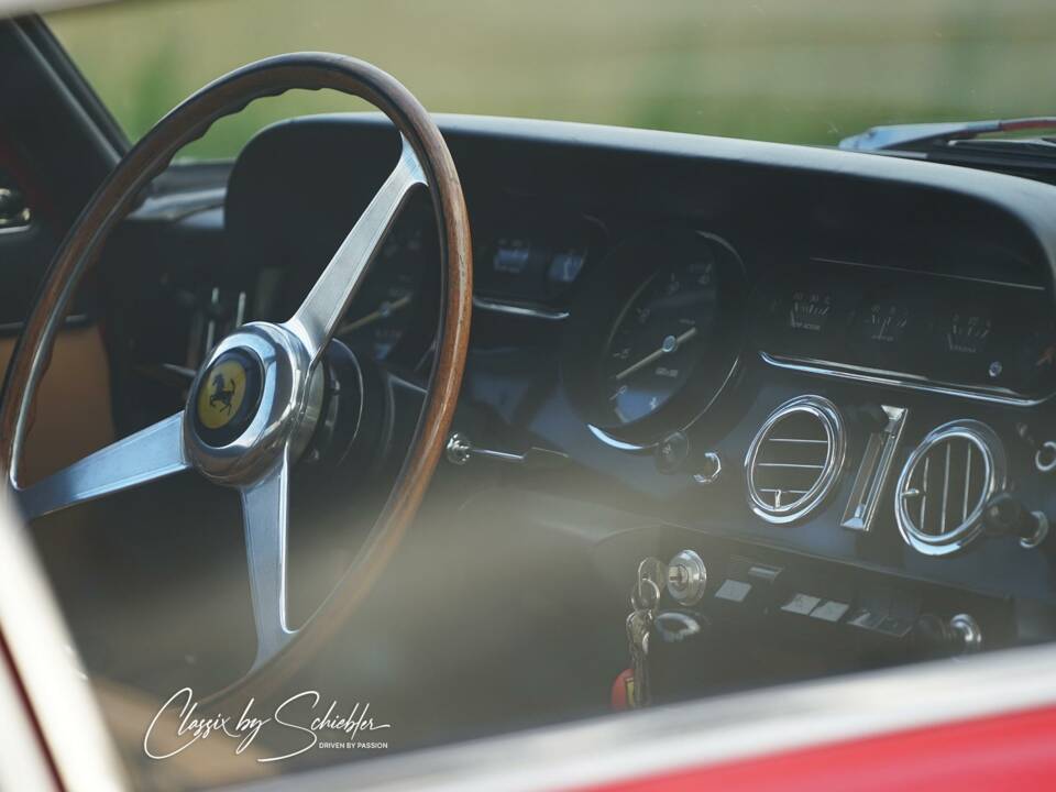 Afbeelding 8/29 van Ferrari 330 GT 2+2 (1964)