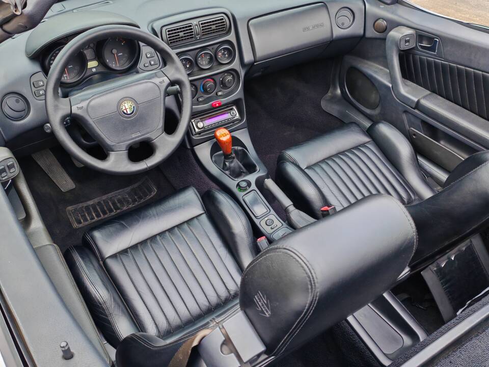 Bild 29/40 von Alfa Romeo Spider 2.0 Twin Spark 16V (1997)