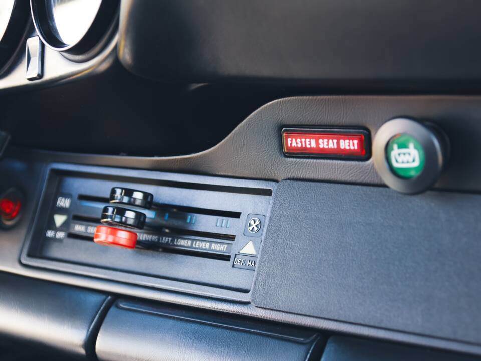 Bild 35/48 von Porsche 911 2.7 (1974)