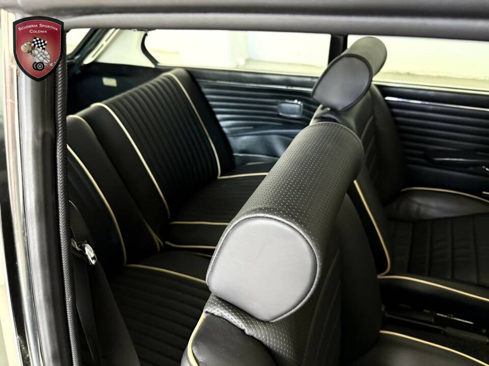 Immagine 50/89 di BMW 2002 tii Touring (1973)