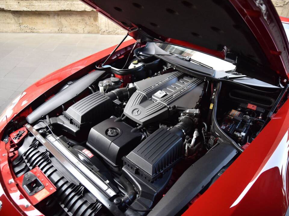 Afbeelding 6/6 van Mercedes-Benz SLS AMG Roadster (2011)