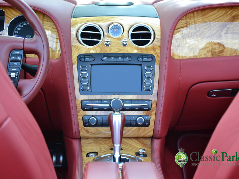 Bild 48/50 von Bentley Continental GTC (2007)