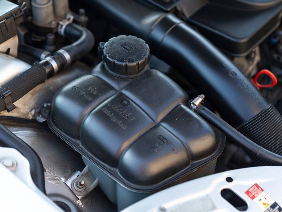 Image 46/48 of Mercedes-Benz SLK 320 (2001)