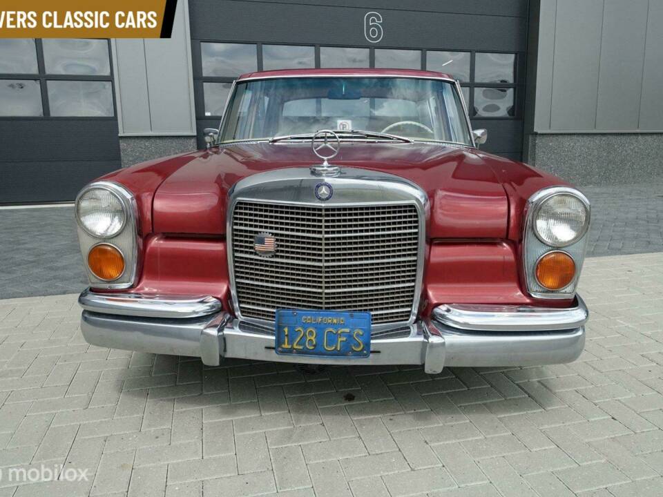 Image 2/8 of Mercedes-Benz 600 (1969)