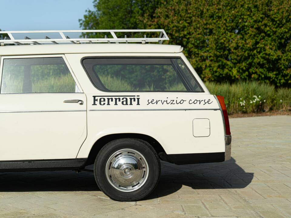 Immagine 20/50 di Peugeot 404 Familiale (1965)