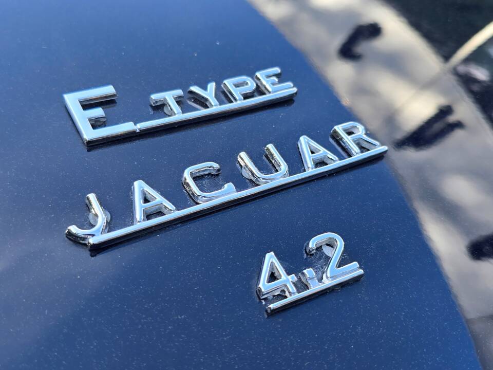 Bild 18/18 von Jaguar E-Type (1969)