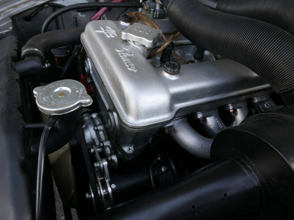 Imagen 34/68 de Alfa Romeo Giulia 1600 Spider (1964)