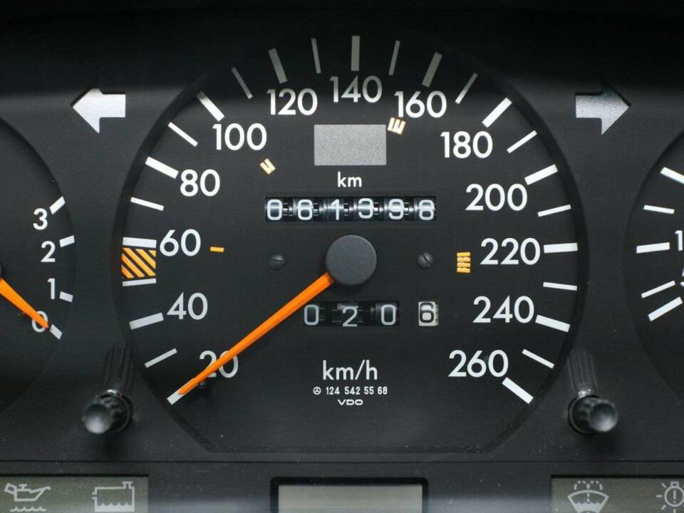 Bild 16/50 von Mercedes-Benz 300 E-24 (1992)