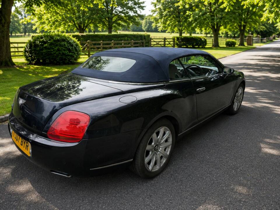 Image 3/7 of Bentley Continental GTC (2007)