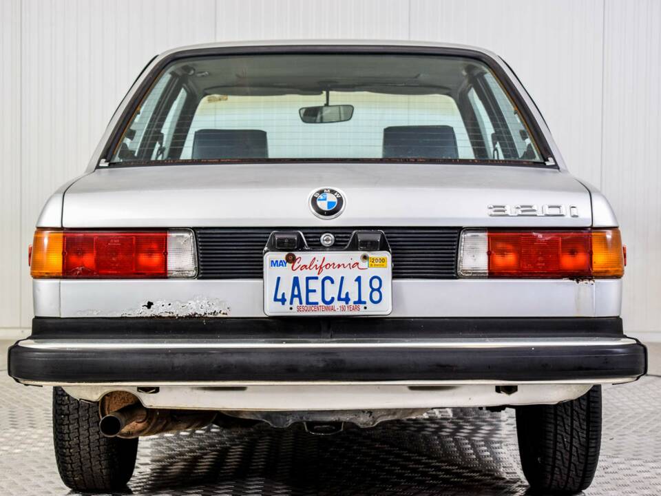 Image 4/50 of BMW 320i (1981)