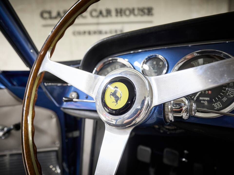 Imagen 58/100 de Ferrari 250 GT 2+2 (1963)