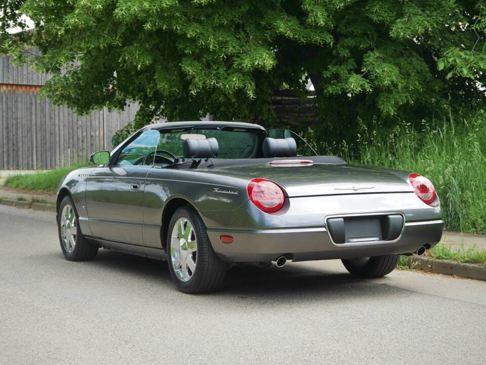 Immagine 6/32 di Ford Thunderbird (2003)