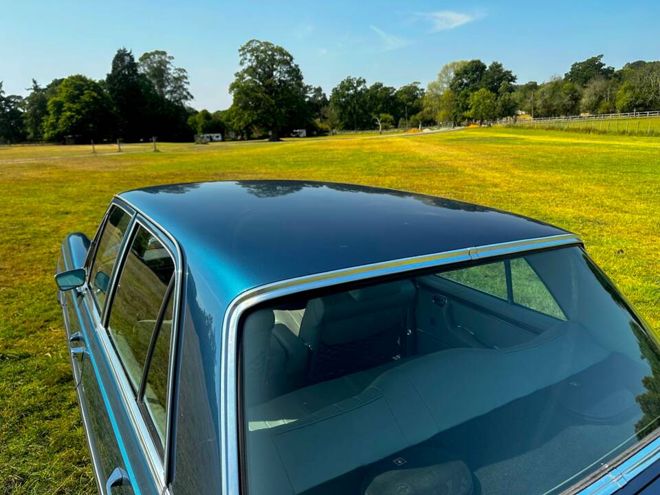 Image 24/57 de Mercedes-Benz 280 SE 3,5 (1972)
