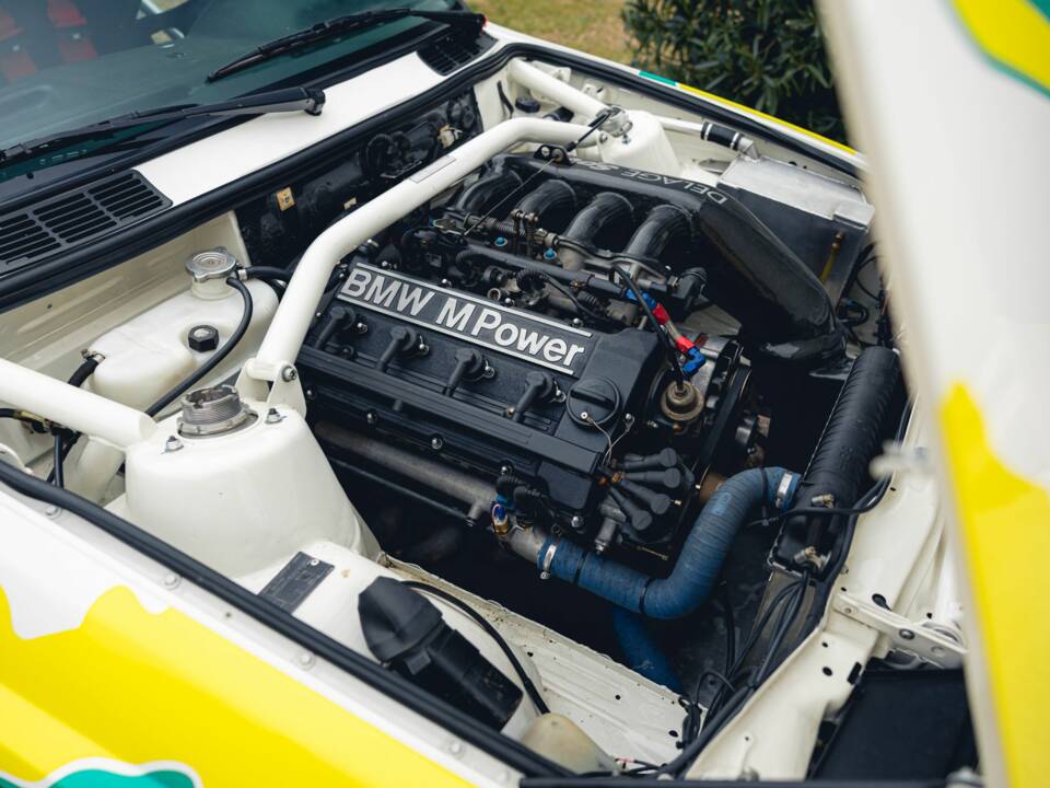 Image 54/56 de BMW M3 (1988)