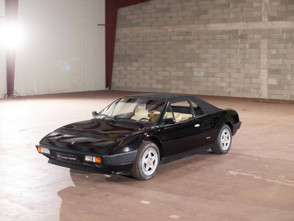 Bild 20/99 von Ferrari Mondial Quattrovalvole (1985)