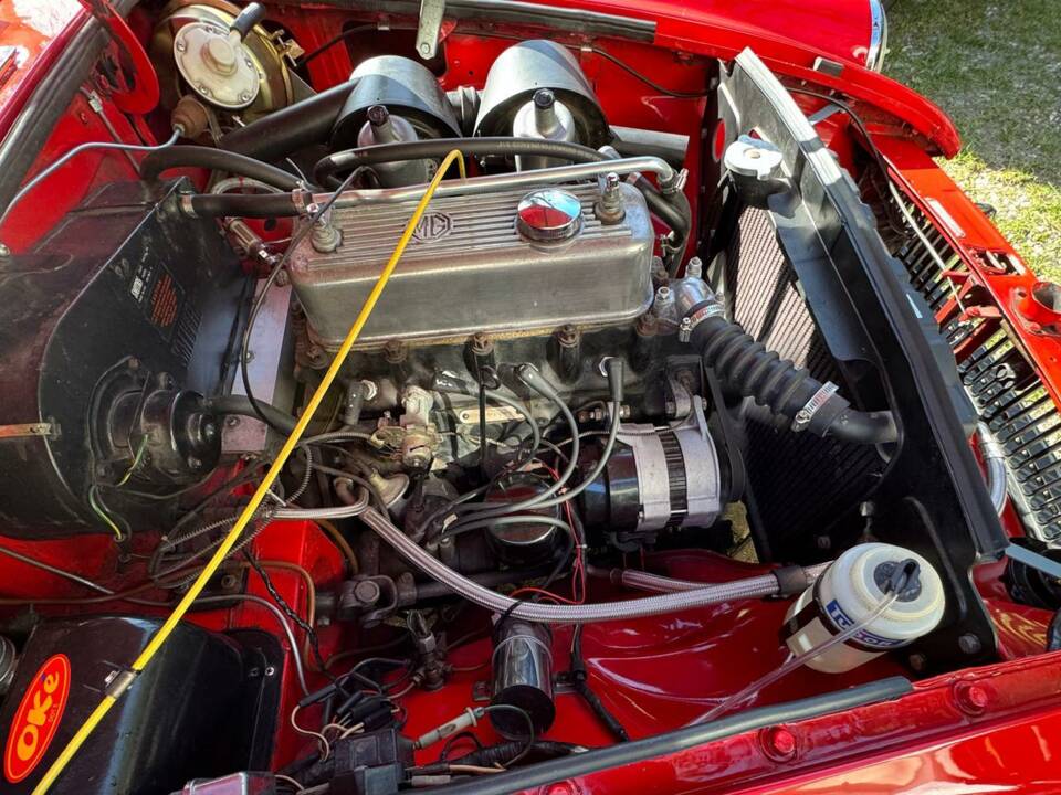 Bild 4/19 von MG MGB (1971)