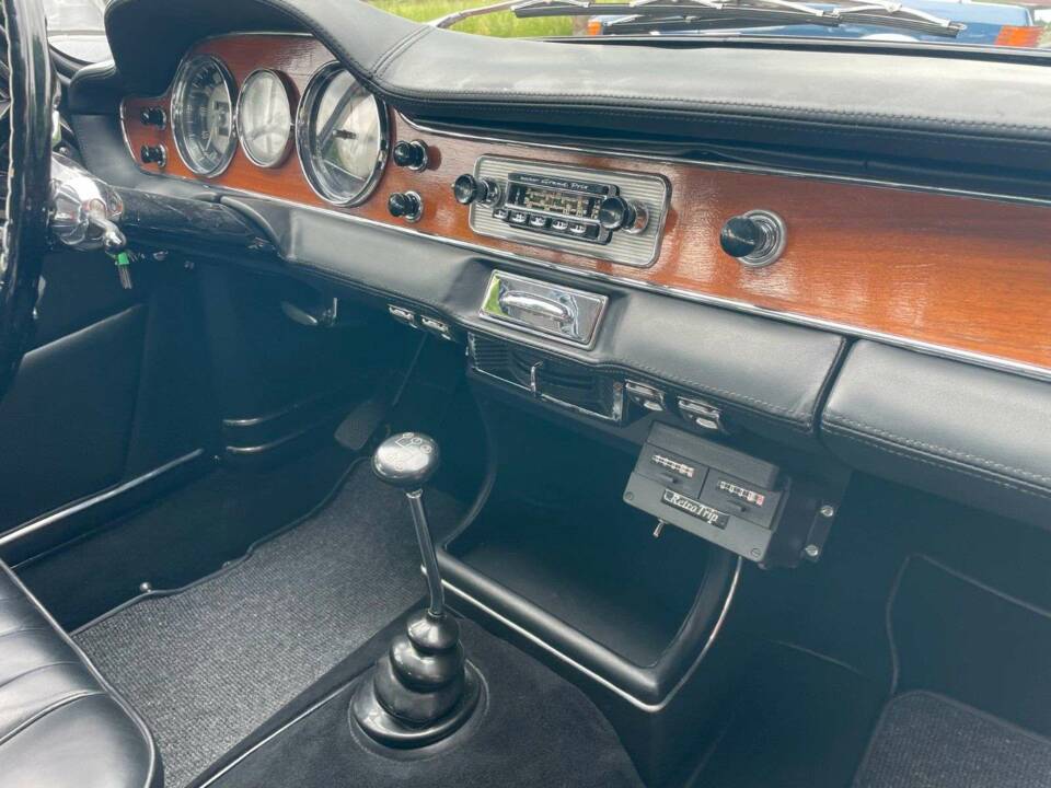 Image 15/20 of BMW 3200 CS (1965)