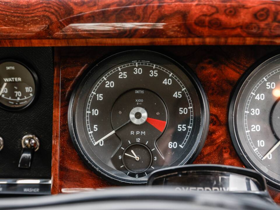 Image 34/42 of Jaguar Mk II 3.8 (1962)