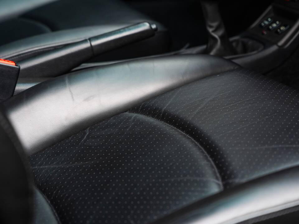 Image 45/60 of Porsche 911 Targa (1996)