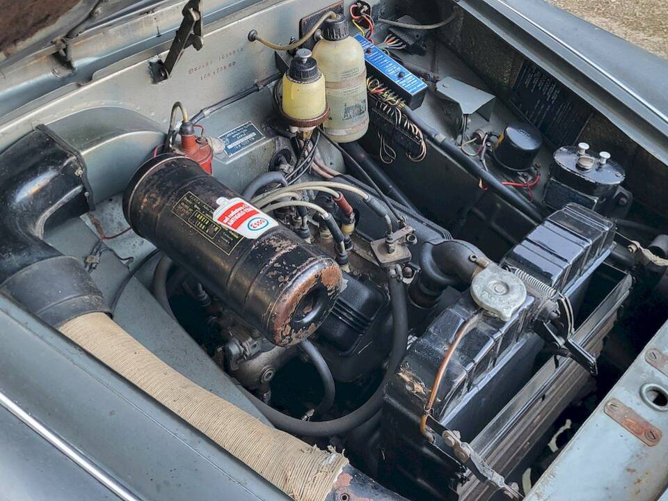 Image 43/45 of Lancia Appia (1962)