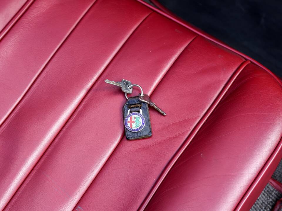 Bild 21/35 von Alfa Romeo 2600 Spider (1963)