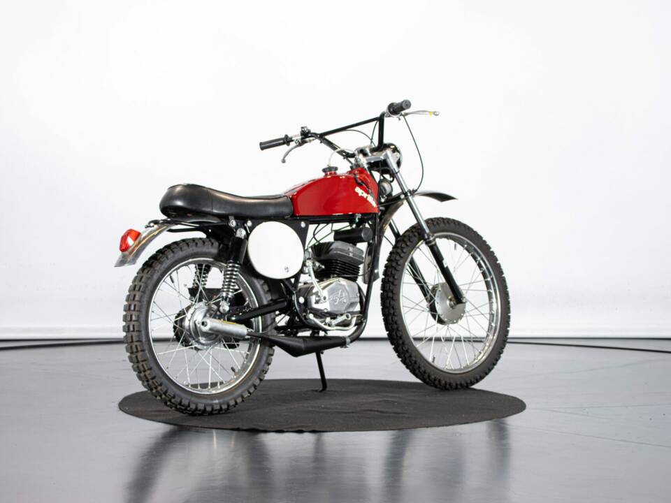 Immagine 4/49 di Aprilia Scarabeo 50 (1972)