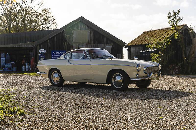 Image 22/50 of Volvo P 1800 (1962)