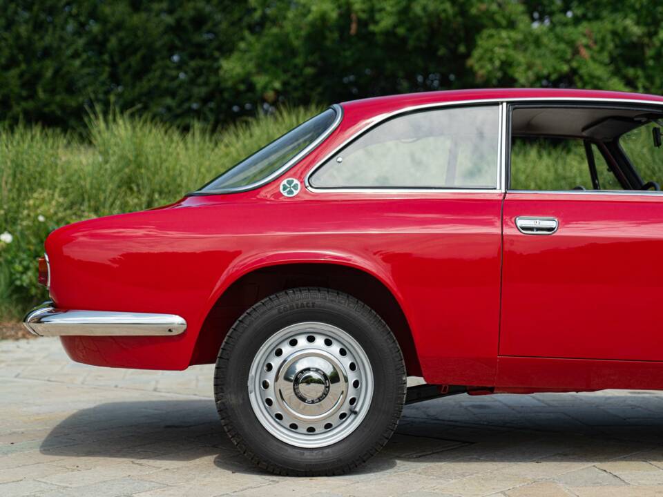 Bild 24/50 von Alfa Romeo Giulia 1600 Sprint GT Veloce (1967)