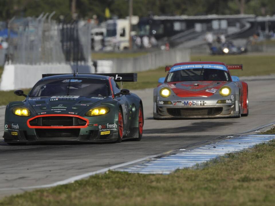 Image 18/25 de Aston Martin DBRS9 (2006)