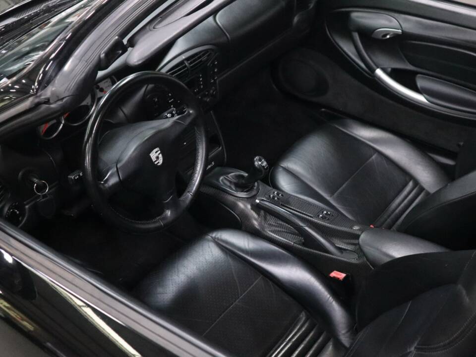 Bild 9/41 von Porsche Boxster S (2000)