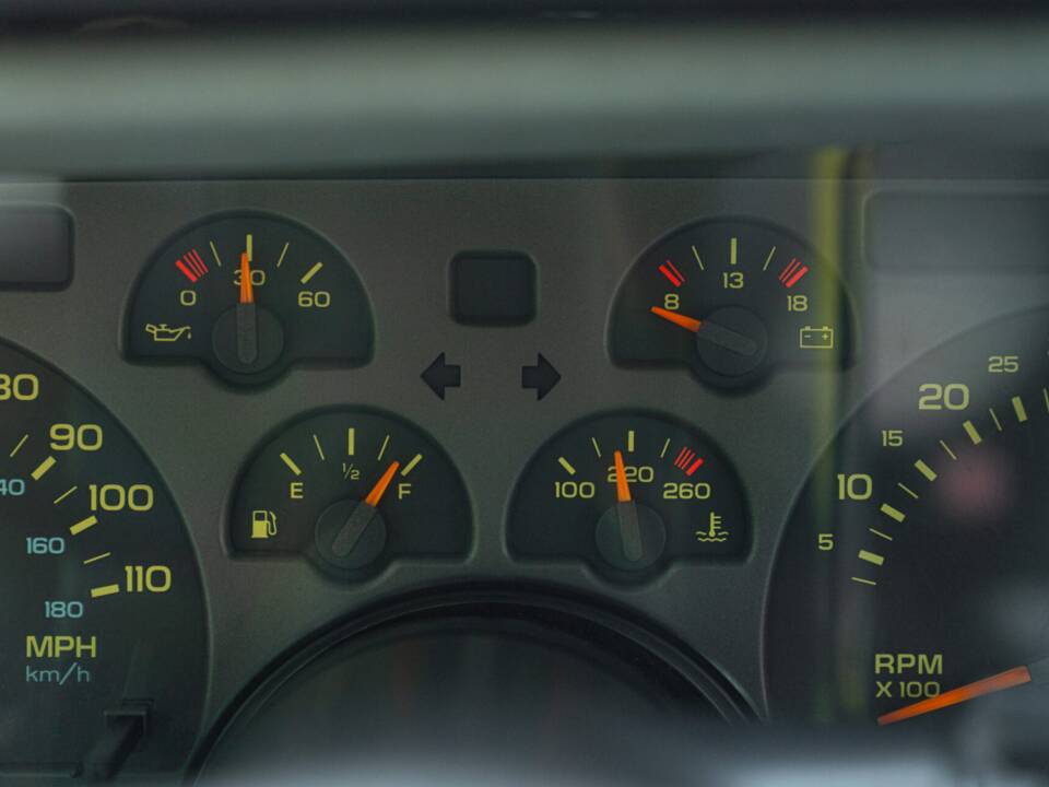Bild 49/50 von Chevrolet Camaro Z28 (1992)