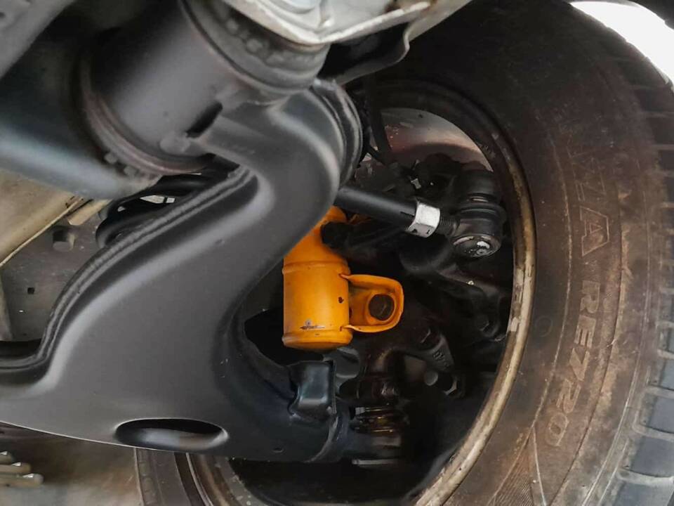 Image 28/33 of Mercedes-Benz E 300 Diesel (1994)