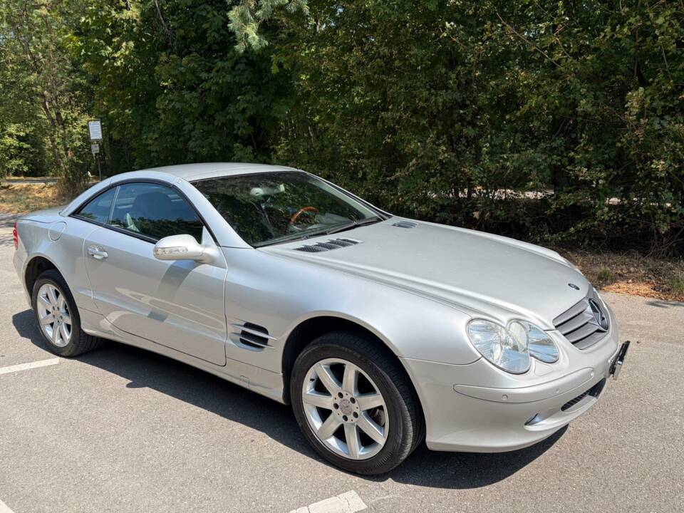 Imagen 3/15 de Mercedes-Benz SL 500 (2001)