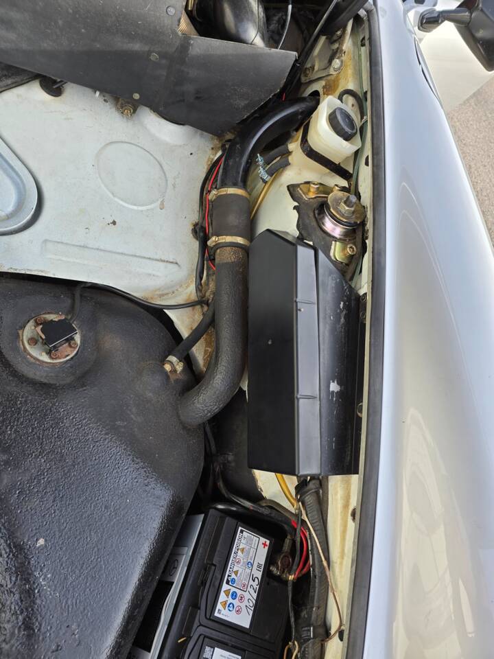 Image 44/88 of Porsche 911 Carrera 2.7 (US) (1974)