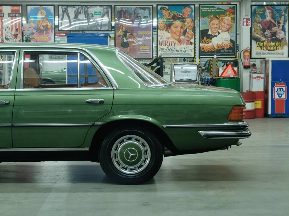 Image 5/50 de Mercedes-Benz 350 SE (1975)