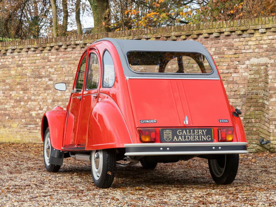 Image 35/50 of Citroën 2 CV 6 (1985)