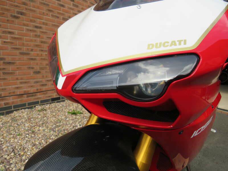 Bild 11/46 von Ducati 1098 R (2008)