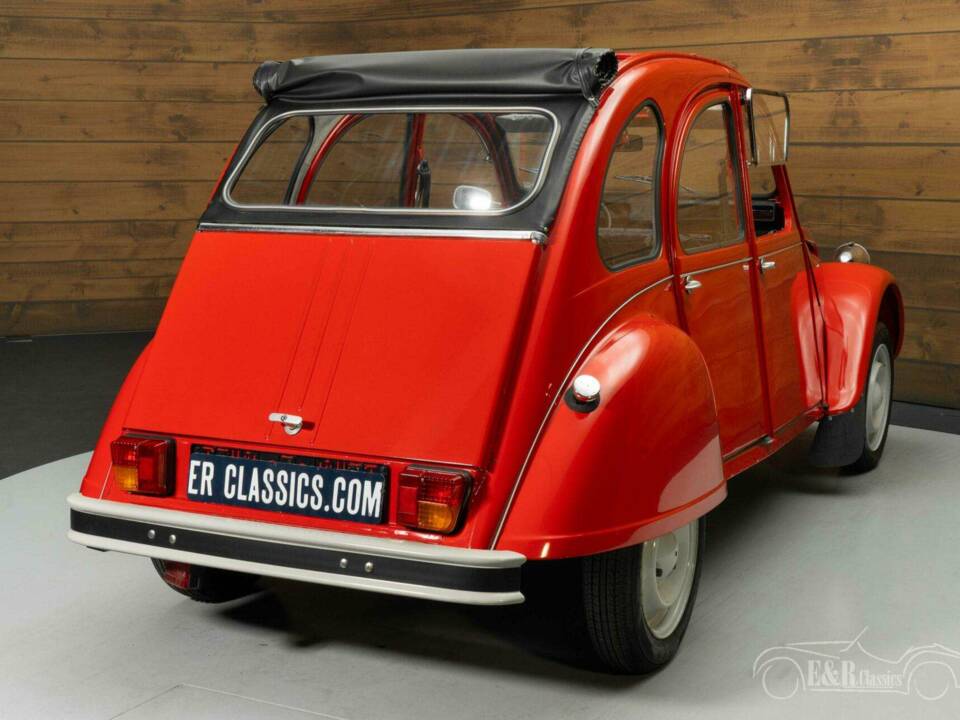 Image 8/19 de Citroën 2 CV 6 (1983)